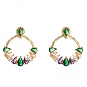 Европейска и американска личност месингови обеци темперамент женски обеци микро-инчов цвят zircon обеци оцветяване японски и корейски ухо бижута